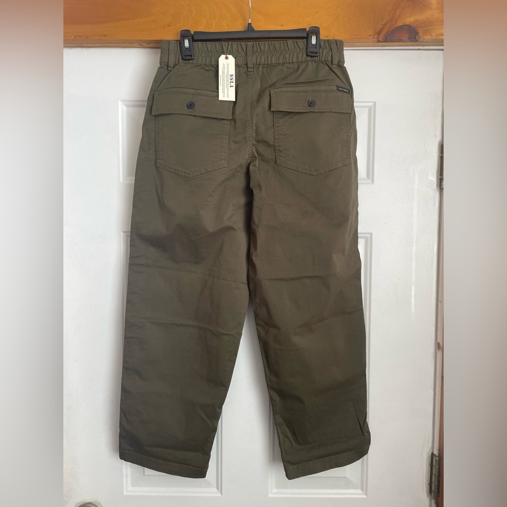 Sanctuary woman’s Olive Cargo Pants, button fly, 30waist - Picture 3 of 4
